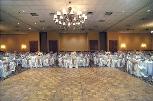 Hotel Mcm Elegante & Conference Center 4*